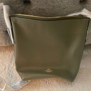 BNWT Coach “Val” duffle purse